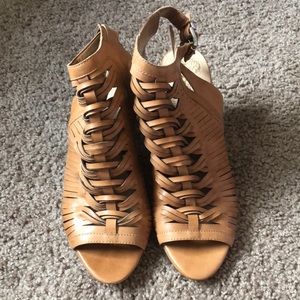 Vince Camuto Emore leather sandal 9.5